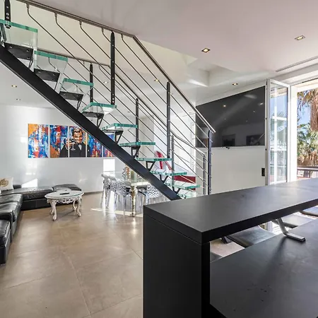 Ref 1961 - Seafront Penthouse - Mins To The Palais Des Festivals Apartamento *