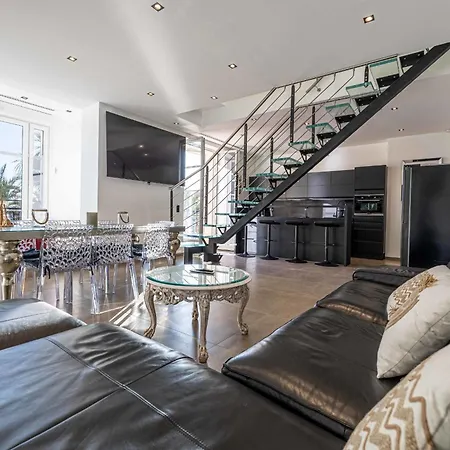 Ref 1961 - Seafront Penthouse - Mins To The Palais Des Festivals Apartamento Cannes