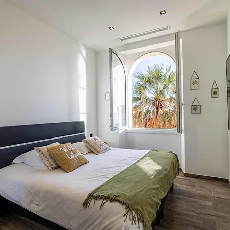 Ref 1961 - Seafront Penthouse - Mins To The Palais Des Festivals Apartamento
