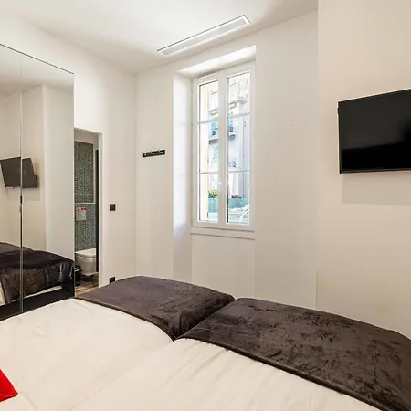 Apartamento Ref 1961 - Seafront Penthouse - Mins To The Palais Des Festivals *